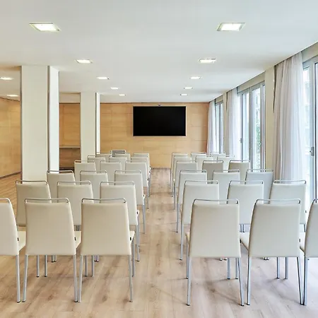 Hotell Hesperia Presidente 4*