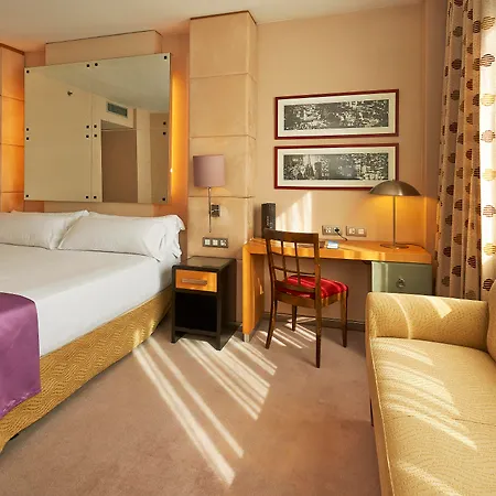 Hesperia Presidente 4* Barcelone