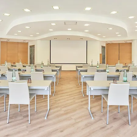 Hesperia Presidente Hotel 4*