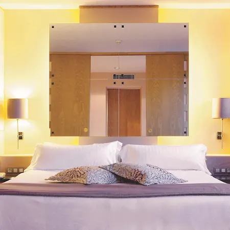 Hesperia Presidente מלון ברצלונה