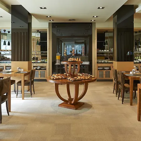 Hesperia Presidente מלון ברצלונה