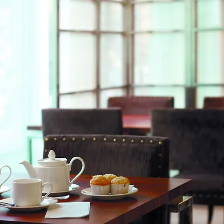 Hesperia Presidente מלון