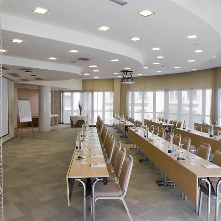 Hesperia Presidente 4* ברצלונה