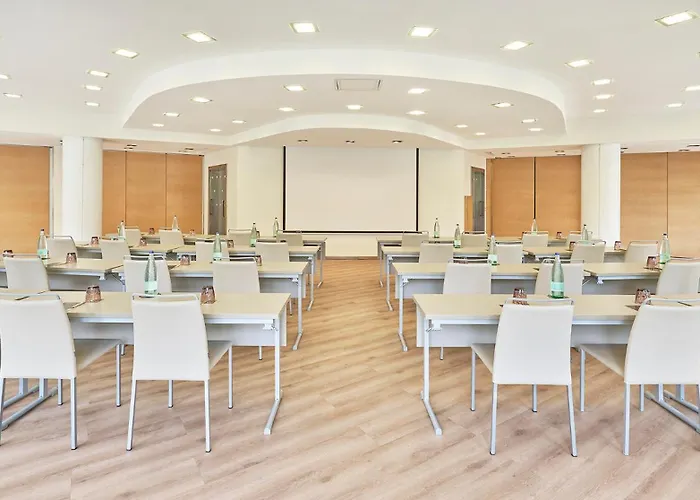 Hesperia Presidente Hotel 4*