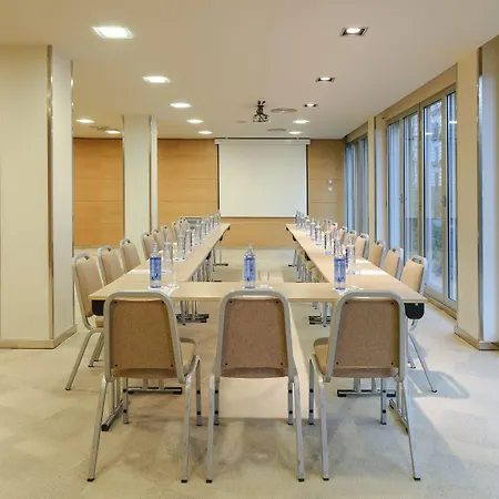Hotell Hesperia Presidente 4*