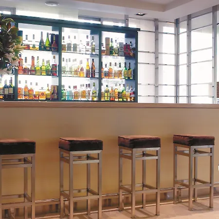 Hesperia Presidente Ξενοδοχείο 4*